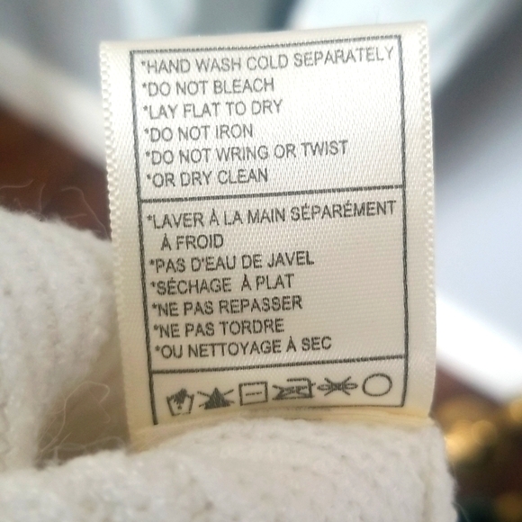 Modern Minimalist Cropped Knit Sweater | Oversized Boxy Textured Sleeves - Picture 11 of 15